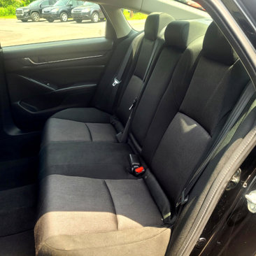 Used 2018 Honda Accord LX image 30