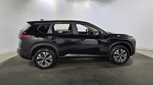 Used 2023 Nissan Rogue SV image 8