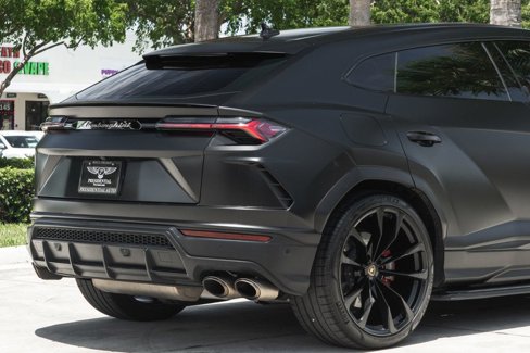 Used 2021 Lamborghini Urus image 7
