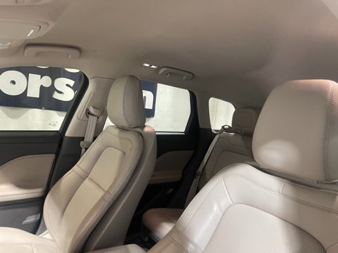 Used 2022 Lincoln Corsair Reserve image 19