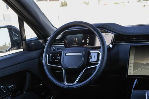 New 2025 Land Rover Range Rover Sport SE image 17