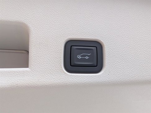 New 2026 Buick Enclave Avenir w/ Super Cruise Package image 12