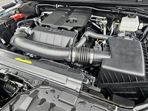 New 2025 Nissan Frontier PRO-4X image 17