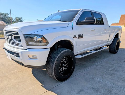 Used 2018 RAM 2500 Laramie w/ Sport Appearance Group image 9