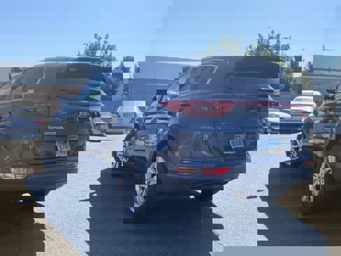 Used 2019 Kia Sportage LX image 5
