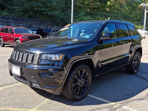 Certified 2020 Jeep Grand Cherokee Altitude image 3