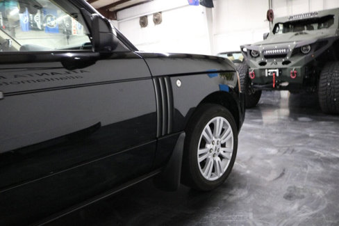 Used 2010 Land Rover Range Rover HSE LUX image 15