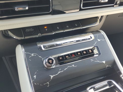 New 2025 Lincoln Aviator Black Label w/ Jet Appearance Package image 22