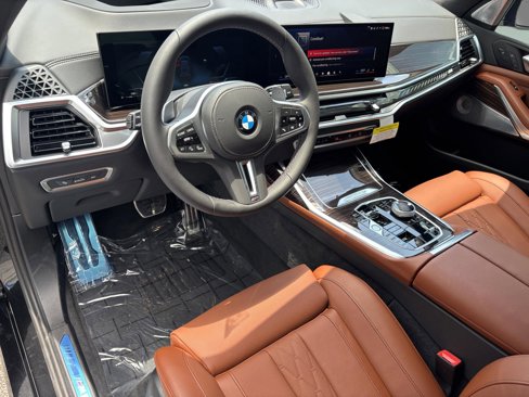 New 2026 BMW X7 M60i image 24