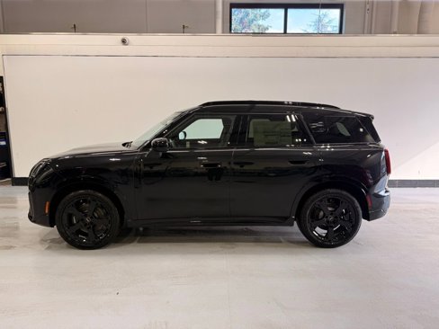 New 2026 MINI Cooper Countryman S w/ Comfort Package Max image 2