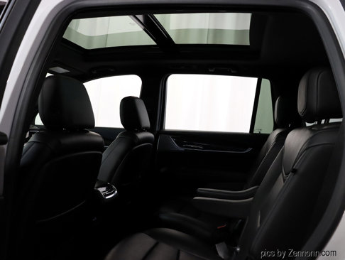 Used 2020 Cadillac XT6 Sport image 15