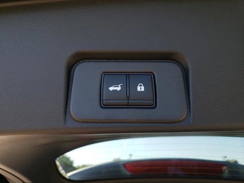 New 2026 Nissan Rogue Platinum image 18