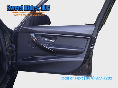 Used 2018 BMW 320i xDrive Sedan image 12