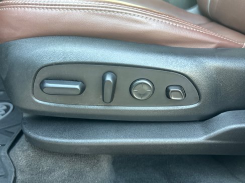 Used 2020 Buick Enclave Avenir w/ Avenir Technology Package image 18