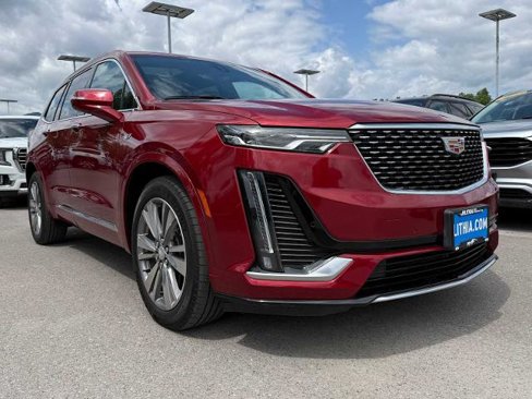 Used 2024 Cadillac XT6 Premium Luxury image 4