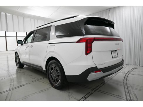 New 2026 Kia Carnival EX image 5