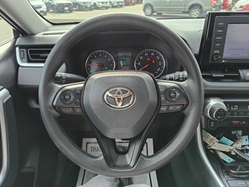 Used 2022 Toyota RAV4 XLE image 20