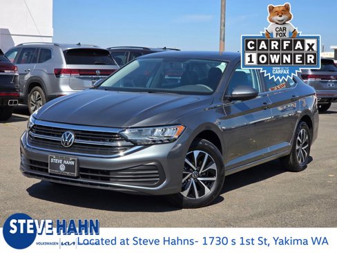 Used 2022 Volkswagen Jetta S image 1