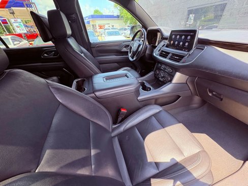 Used 2021 Chevrolet Suburban LT w/ Rear Media and Nav Package image 24
