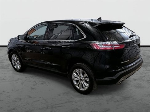 Used 2024 Ford Edge Titanium image 2