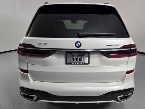 New 2026 BMW X7 xDrive40i w/ M Sport Package image 5