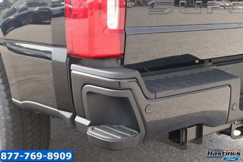 New 2025 Ford F250 Lariat w/ Lariat Ultimate Package image 9