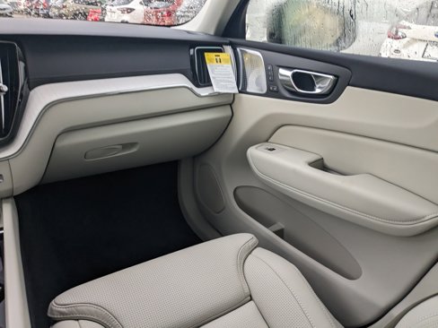 New 2026 Volvo XC60 T8 Ultra image 18