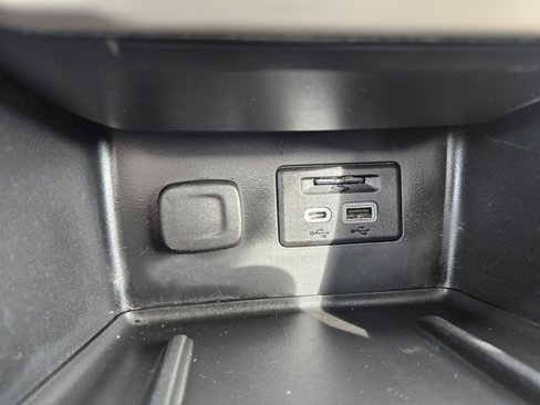 Certified 2023 GMC Acadia Denali w/ LPO, Floor Liner Package image 33