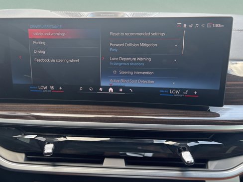 New 2026 BMW X7 M60i image 16