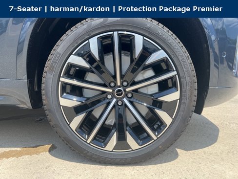 New 2026 Volvo XC90 B6 Plus w/ Protection Package Premier image 10