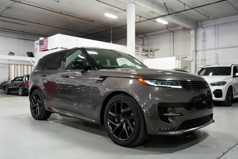 Used 2025 Land Rover Range Rover Sport Dynamic SE image 8