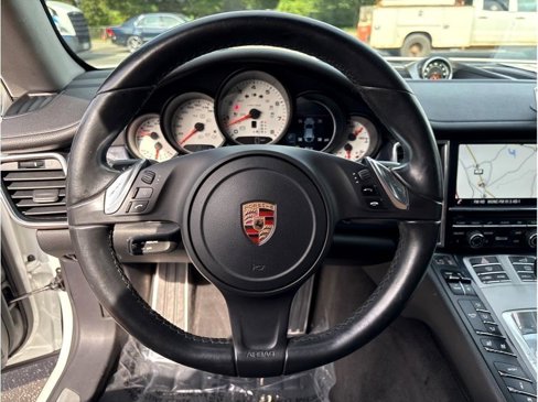 Used 2014 Porsche Panamera 4 image 16
