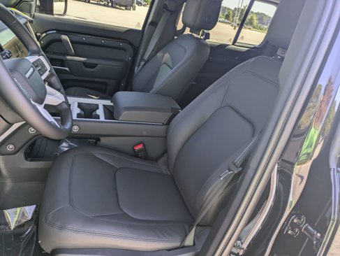 New 2026 Land Rover Defender 110 S image 18