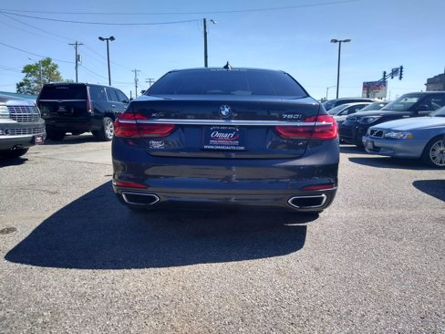 Used 2016 BMW 750i xDrive image 9