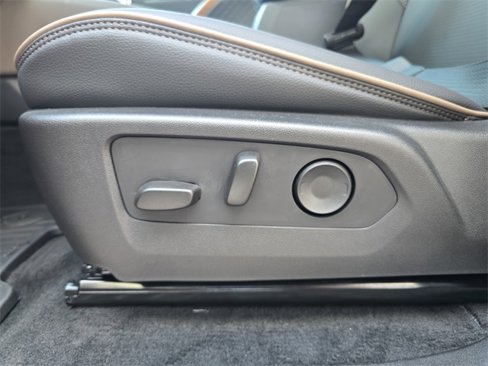 New 2026 GMC Canyon Denali image 19