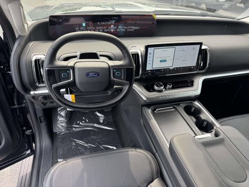 New 2025 Ford Expedition Max Platinum image 13