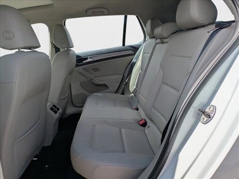 Used 2015 Volkswagen Golf SE w/ Lighting Package image 18