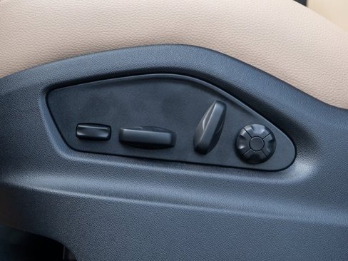 New 2026 Porsche Cayenne image 20