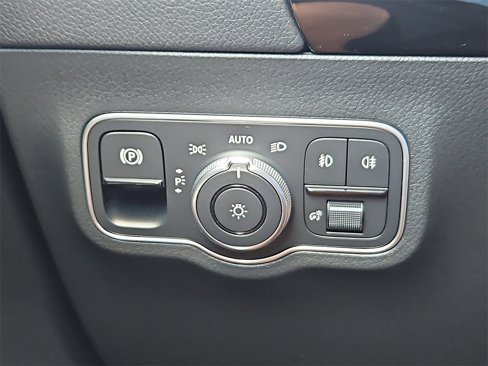 New 2026 Mercedes-Benz GLA 250 image 22