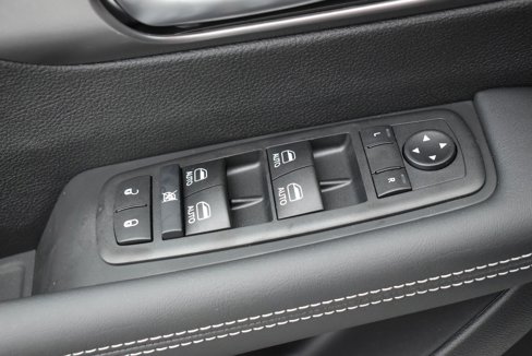 New 2026 Chrysler Voyager LX image 13