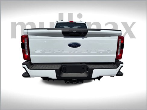 New 2025 Ford F350 4x4 Regular Cab Super Duty image 11