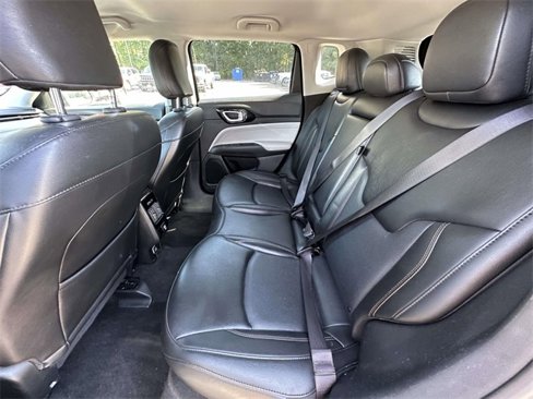 Used 2022 Jeep Compass Limited image 12