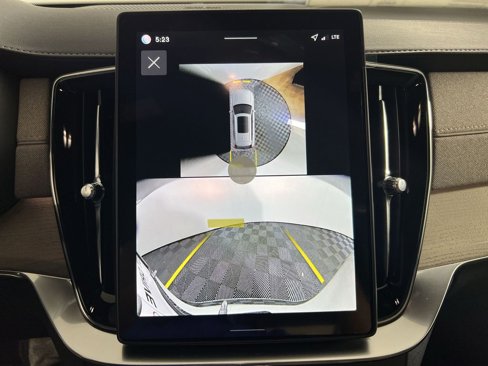 New 2026 Volvo XC90 B6 Plus w/ Protection Package Premier image 24