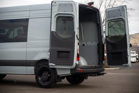 Used 2025 Mercedes-Benz Sprinter 2500 image 18
