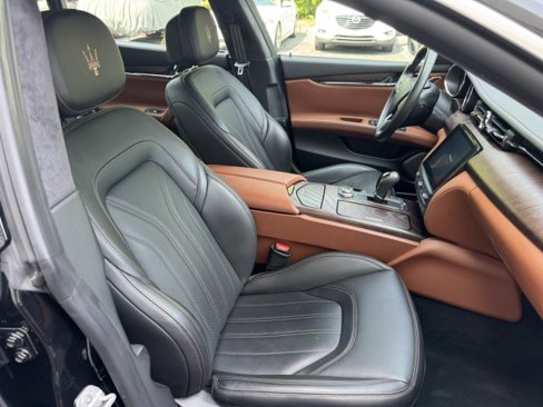 Used 2018 Maserati Quattroporte S GranLusso image 28