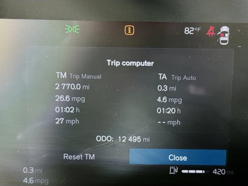 Used 2025 Volvo XC60 B5 Plus image 15