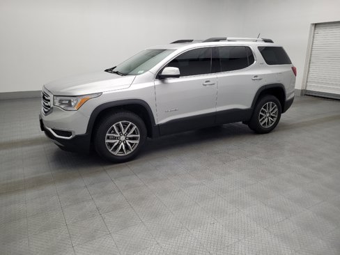 Used 2019 GMC Acadia SLT image 2