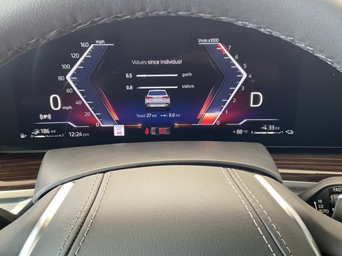 New 2026 BMW X5 xDrive50e w/ Premium Package image 15