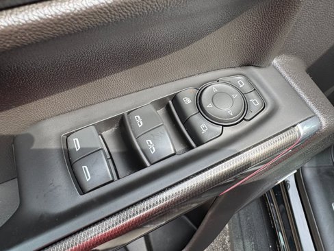 Used 2022 GMC Sierra 1500 AT4 w/ AT4 Premium Package image 11