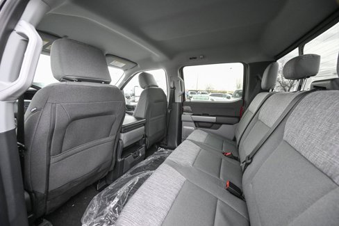 New 2025 Ford F250 XLT w/ Black Appearance Package image 16